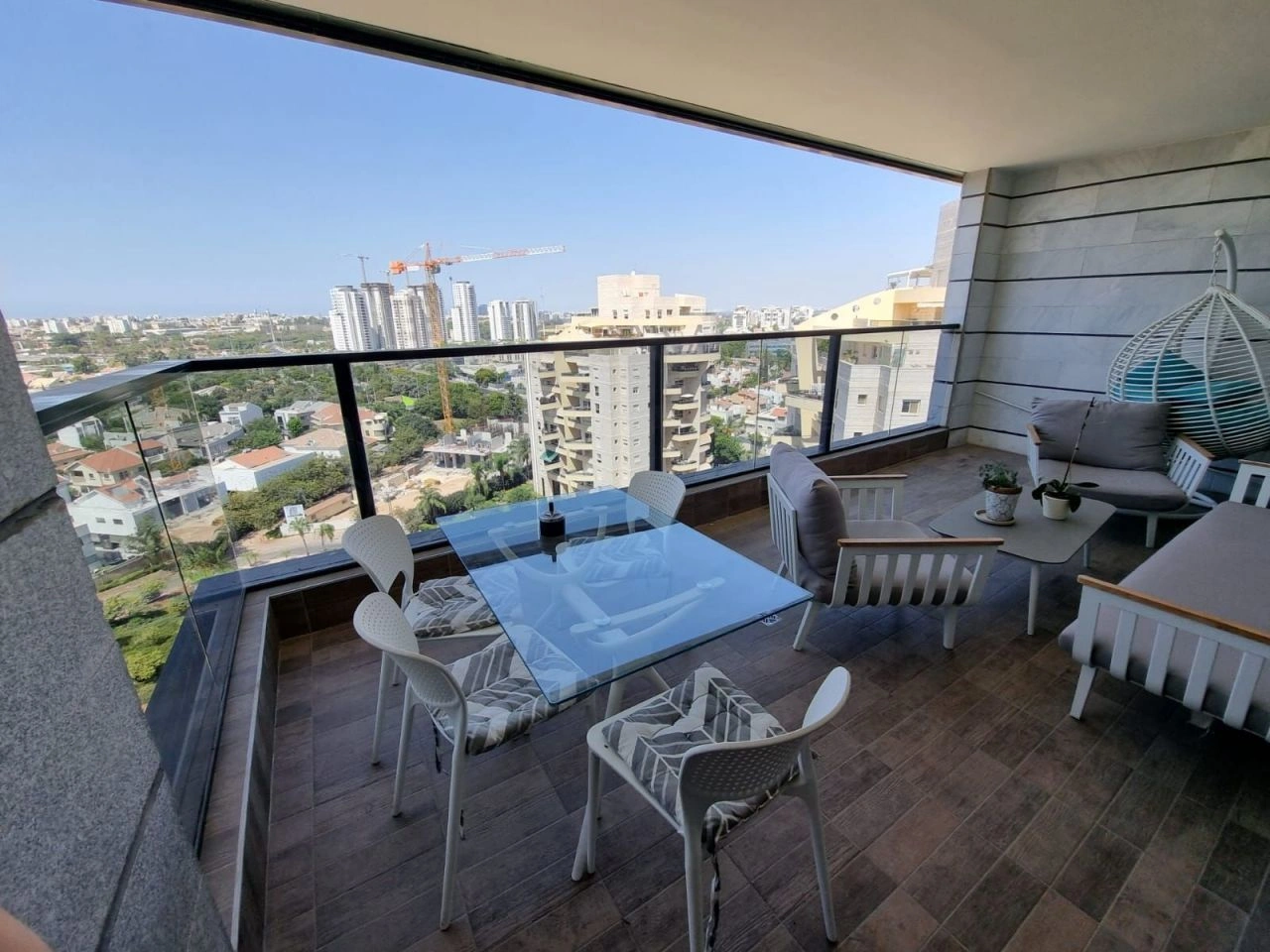 Квартира 5+1 с балконом в Ришон-ле-Цион, Израиль