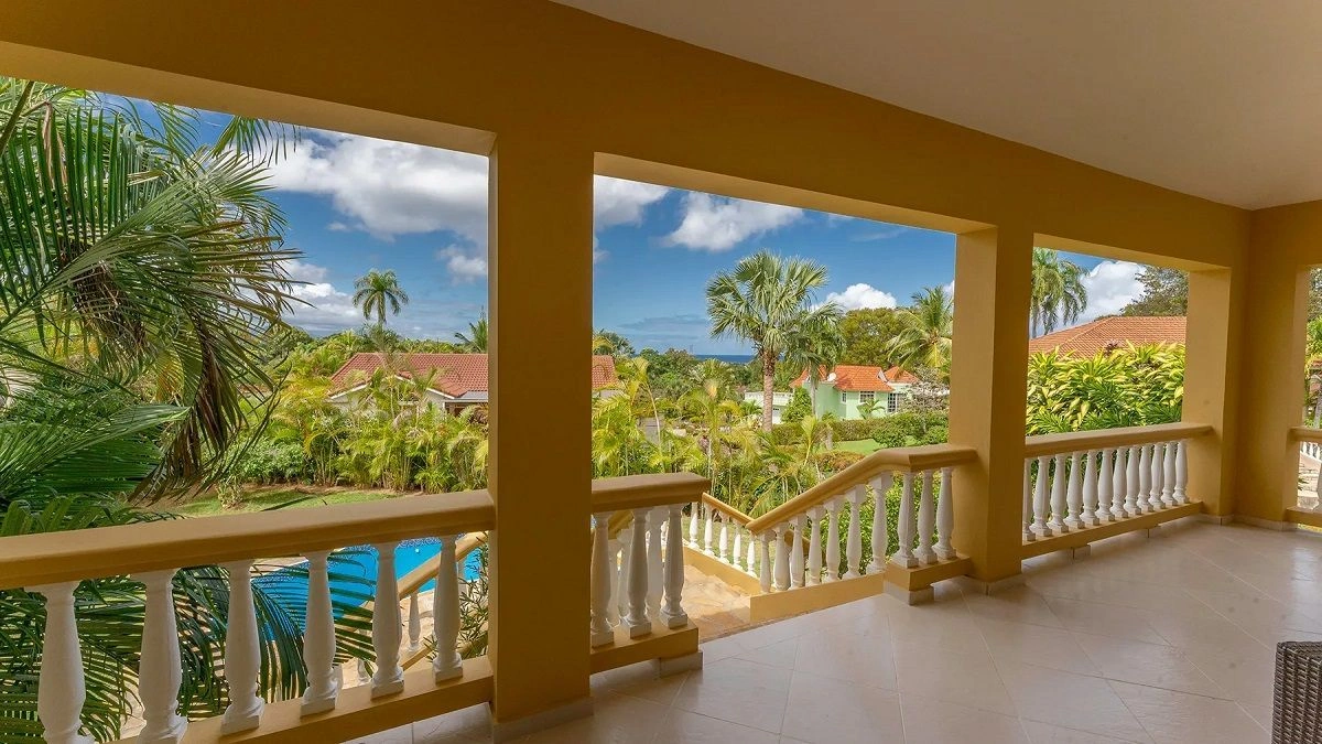 Вилла с террасой, выходящей на океан и горы в Сосуа, Доминиканская Республика - $349,500