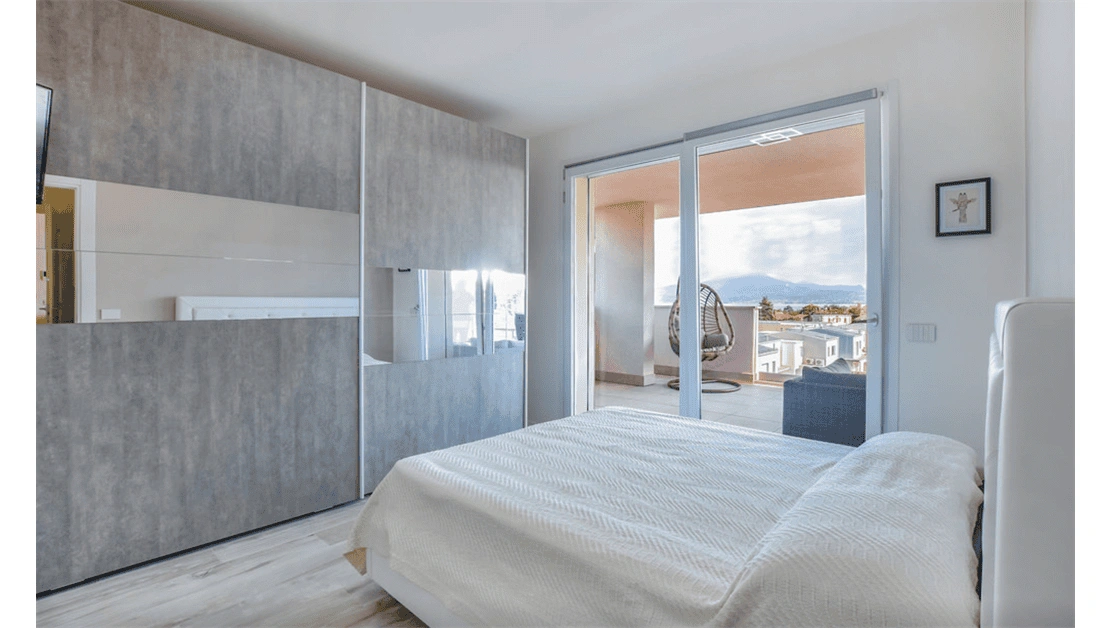 Apartment 90 m2 on Lake Garda