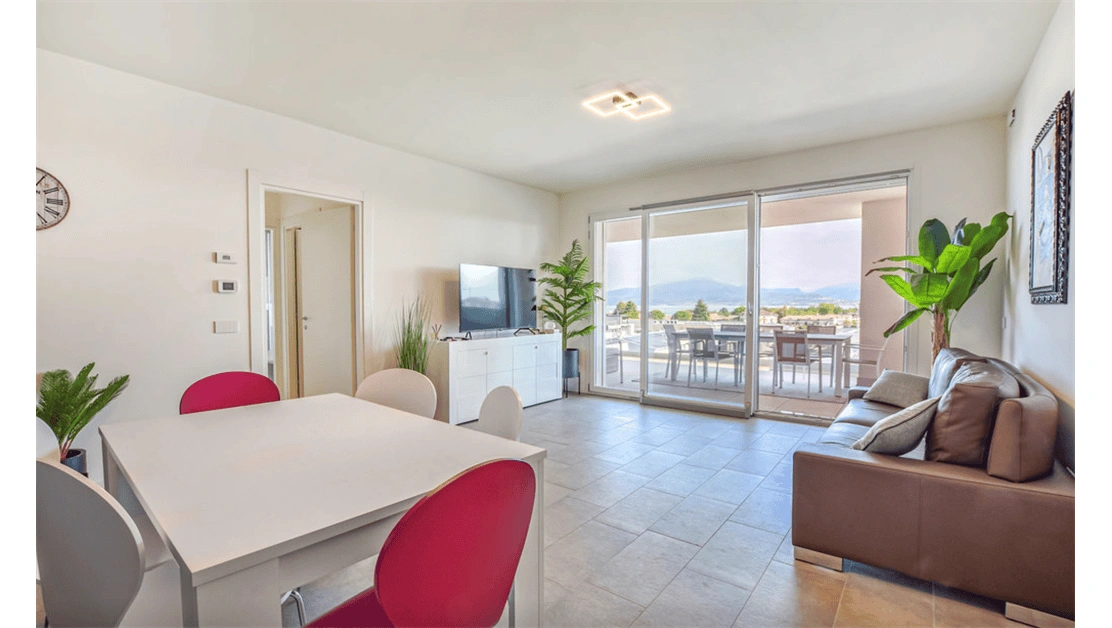 Apartment 90 m2 on Lake Garda