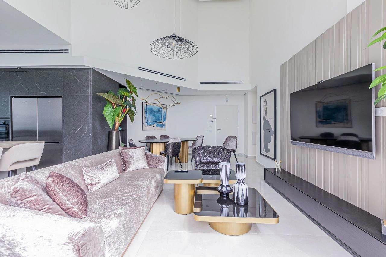 Квартира с просторным балконом в Тель-Авиве - 3,297,200 $