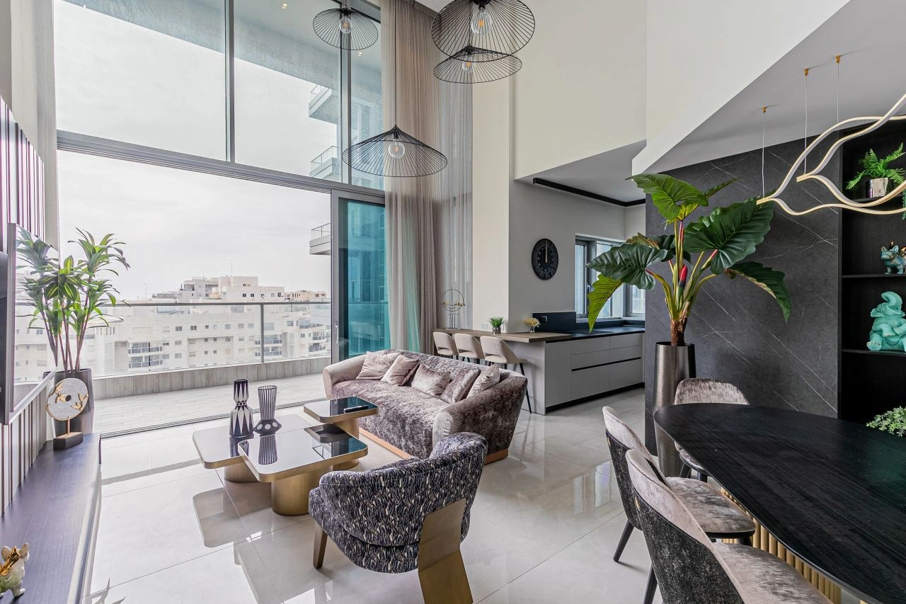 Квартира с просторным балконом в Тель-Авиве - 3,297,200 $