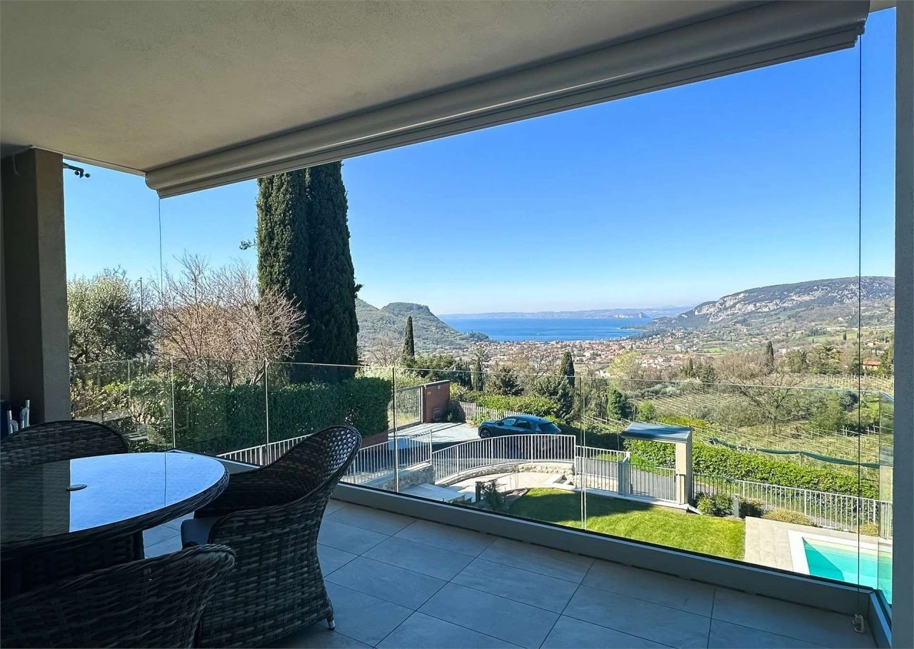 Квартира 110 м2 с видом на озеро