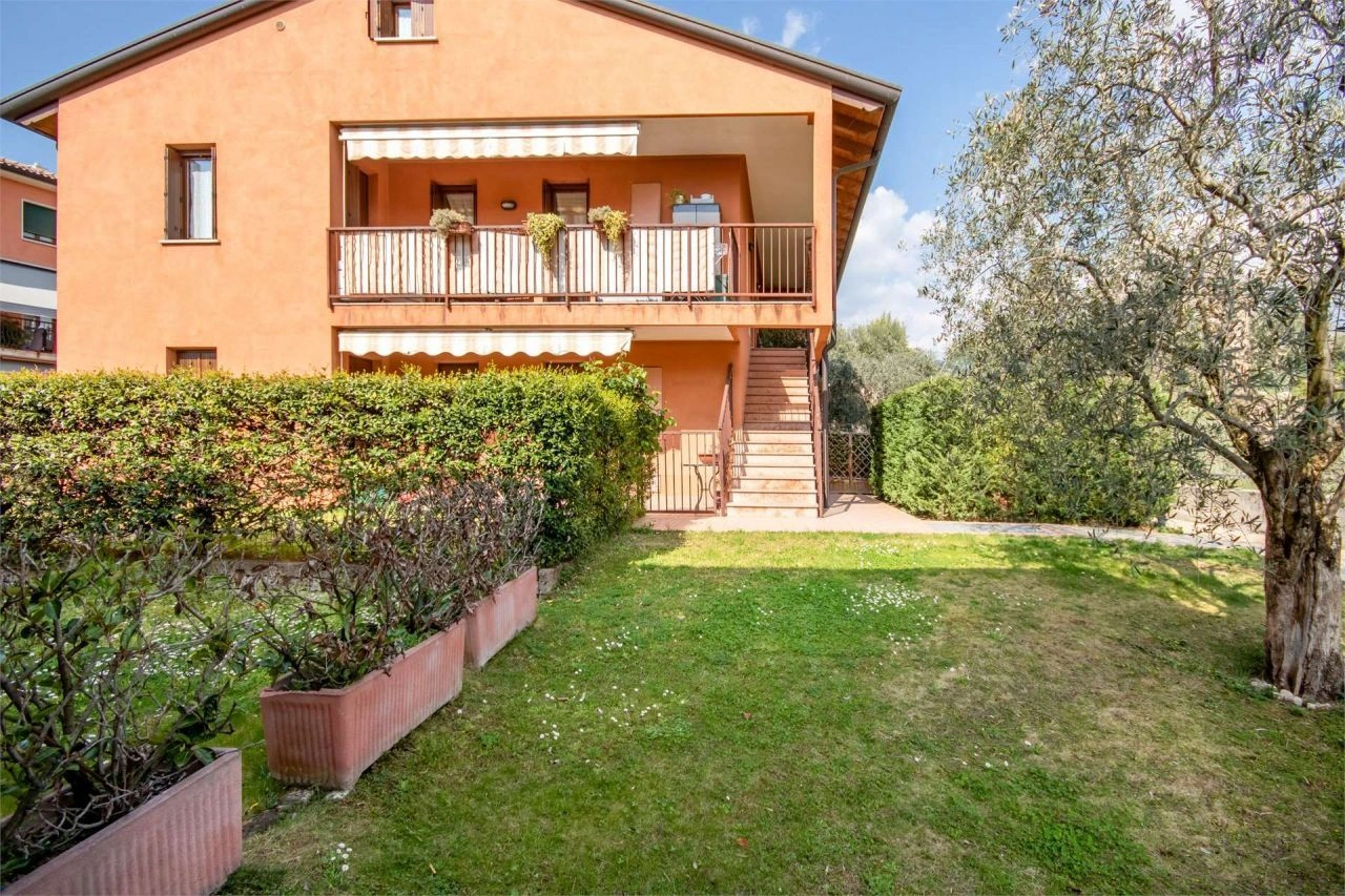 Квартира 100 м2 с бассейном