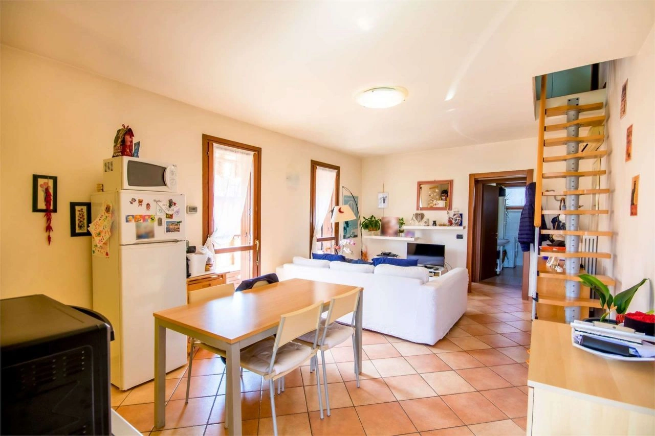 Квартира 100 м2 с бассейном