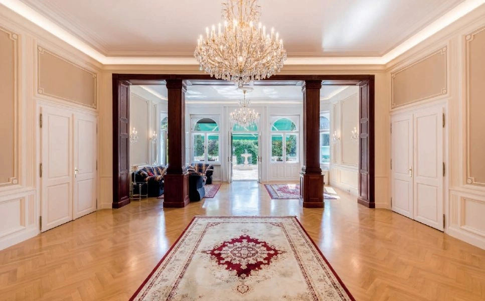 Century-old castle 16+1 in an elite area of Budapest