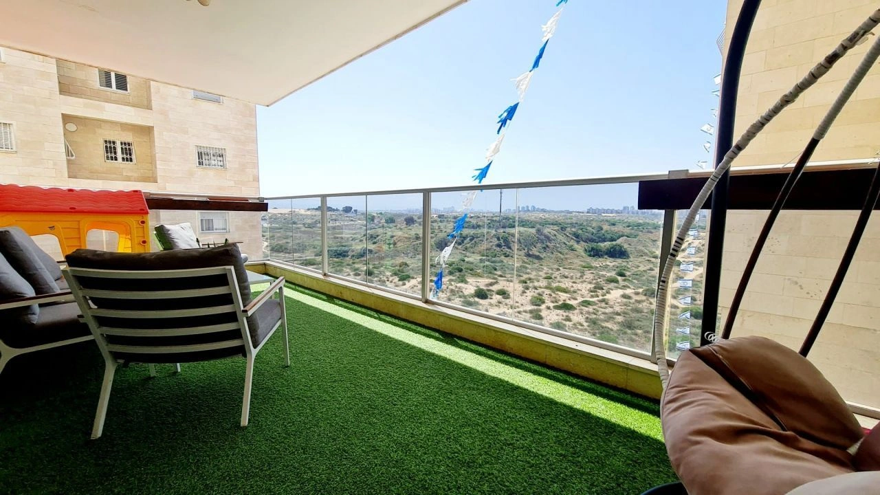 Apartment in a new area of Holon with panoramic views, Israel