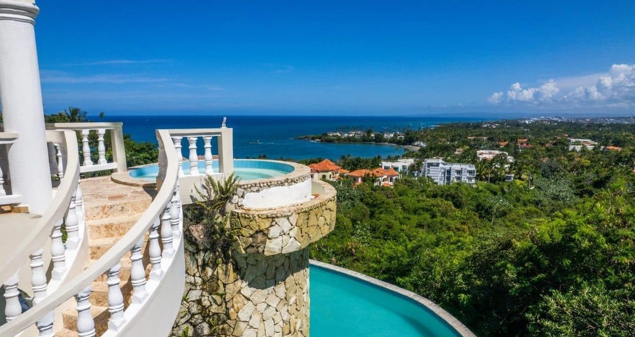 Вилла 7+1 с инфинити-бассейном в Пуэрто-Плата, Доминикана