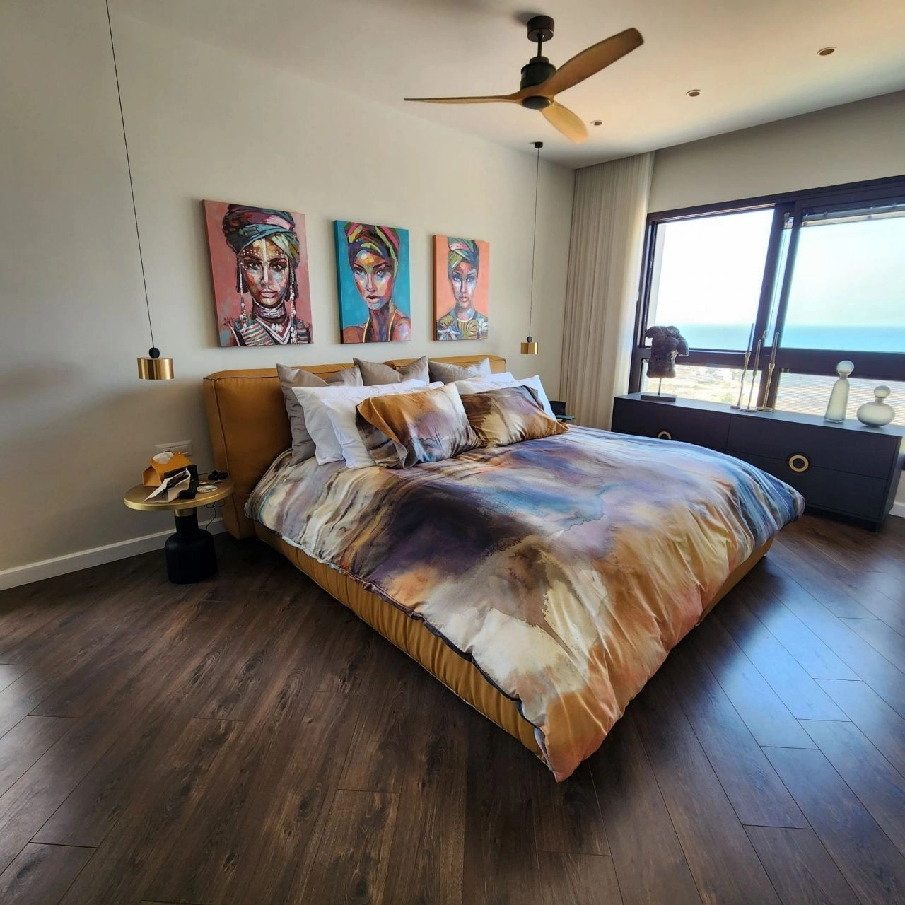 Квартира с мебелью премиум-класса в Бат-Яме, Израиль