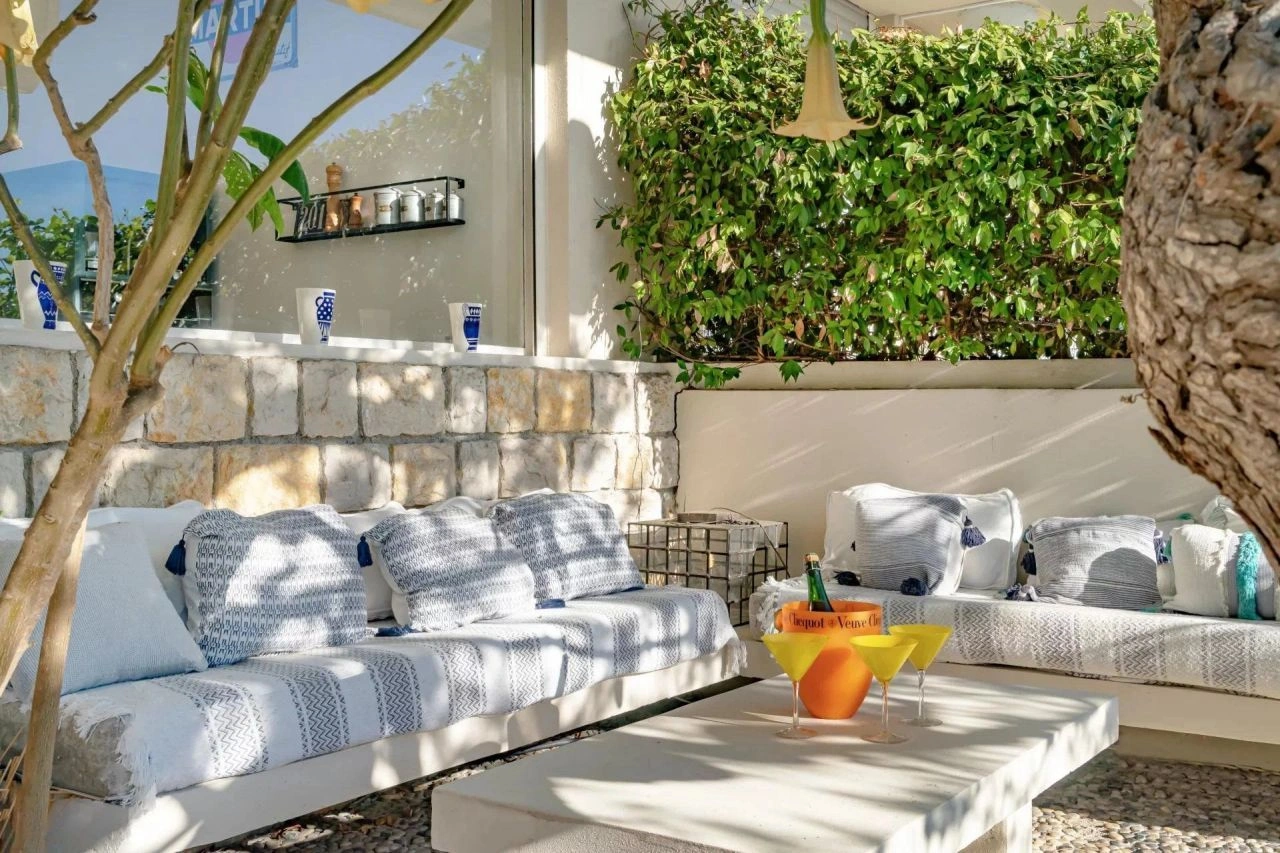 Вилла с панорамным видом на залив Ангелов в Ницце, Франция