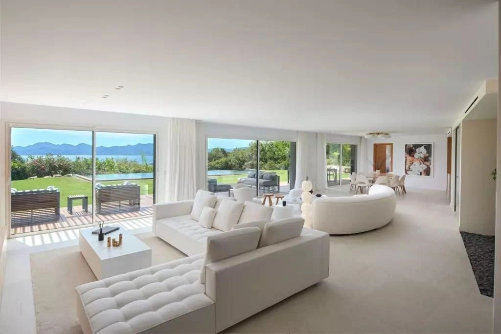 Вилла 5+1 на холме Калифорния в Каннах, Франция