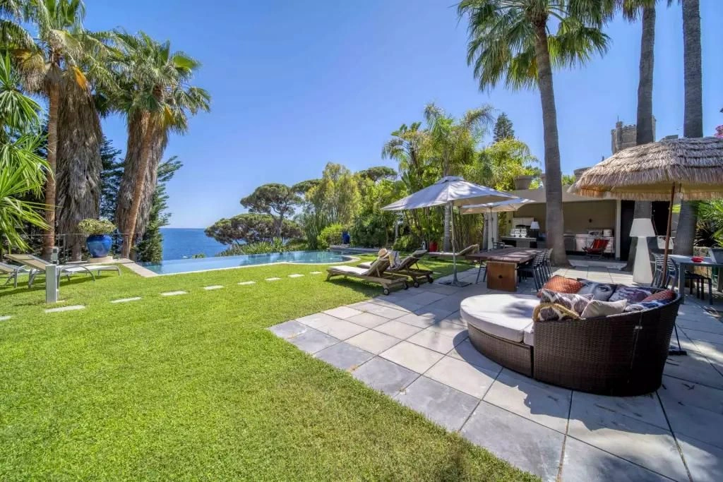 Вилла 5+1 в районе La California, Канны, Франция
