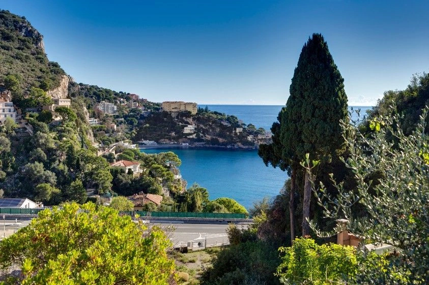 Вилла в Эз, Франция, 260 м²