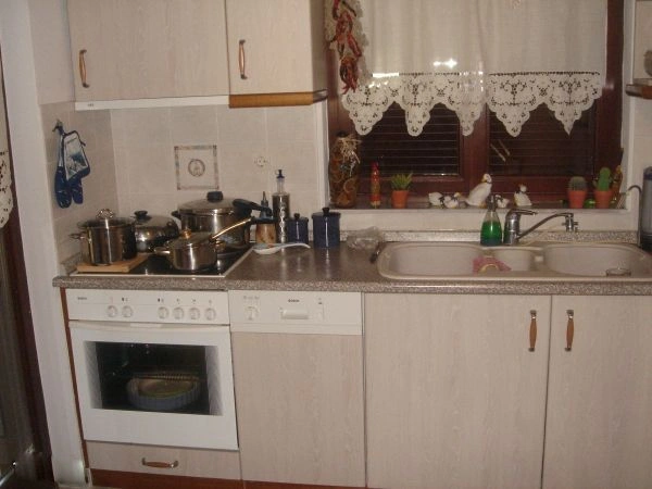 Трехэтажный коттедж 300 м² на полуострове Кассандра