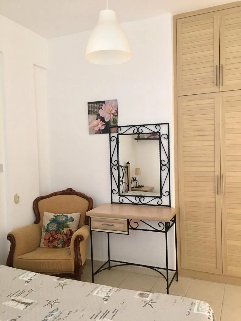 Квартира 2+1 с выходом к бассейну