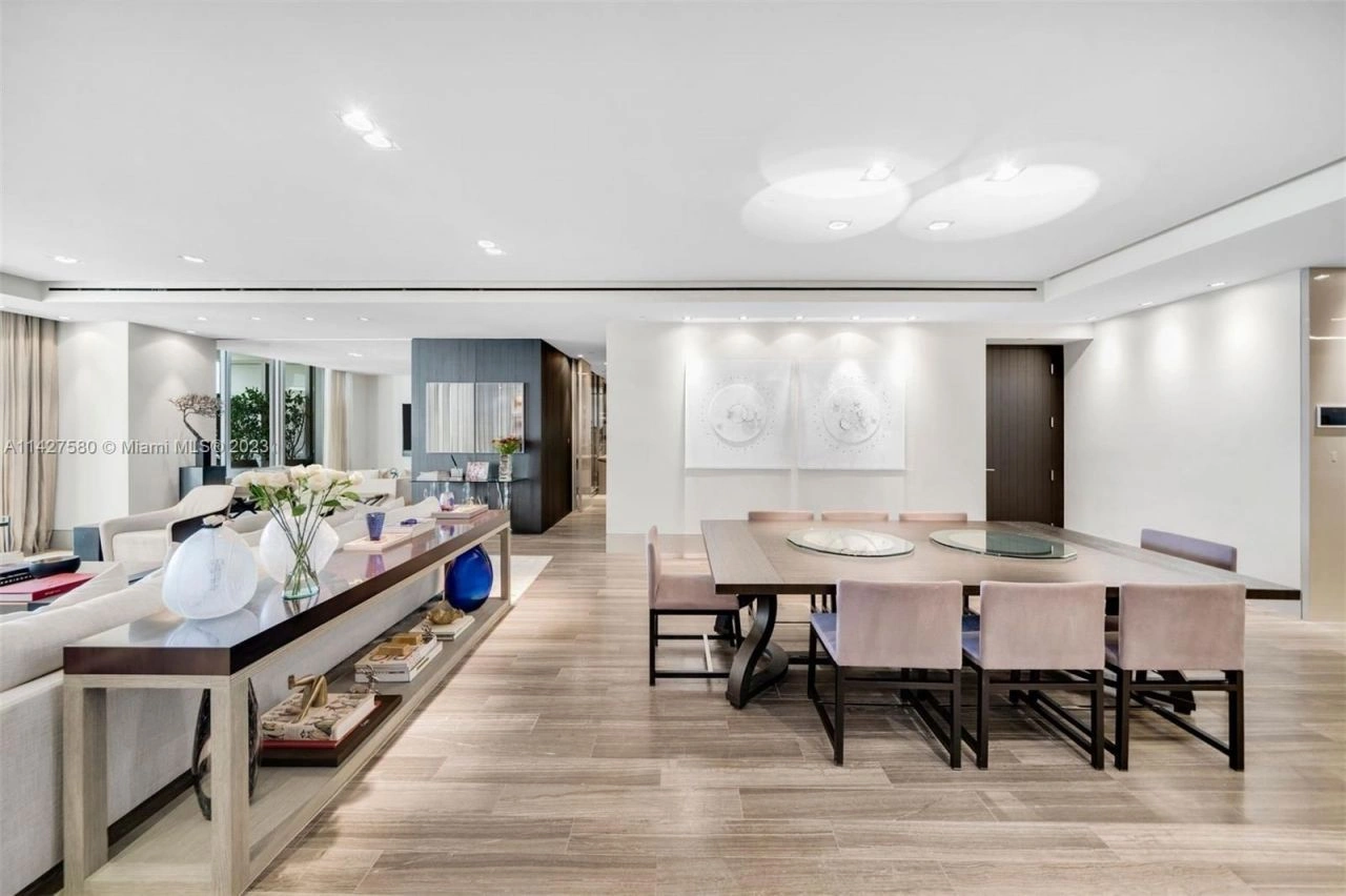 Апартаменты в престижном комплексе в Майами с видом на океан, США