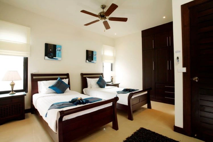 Villa 450 m2 Naiharn