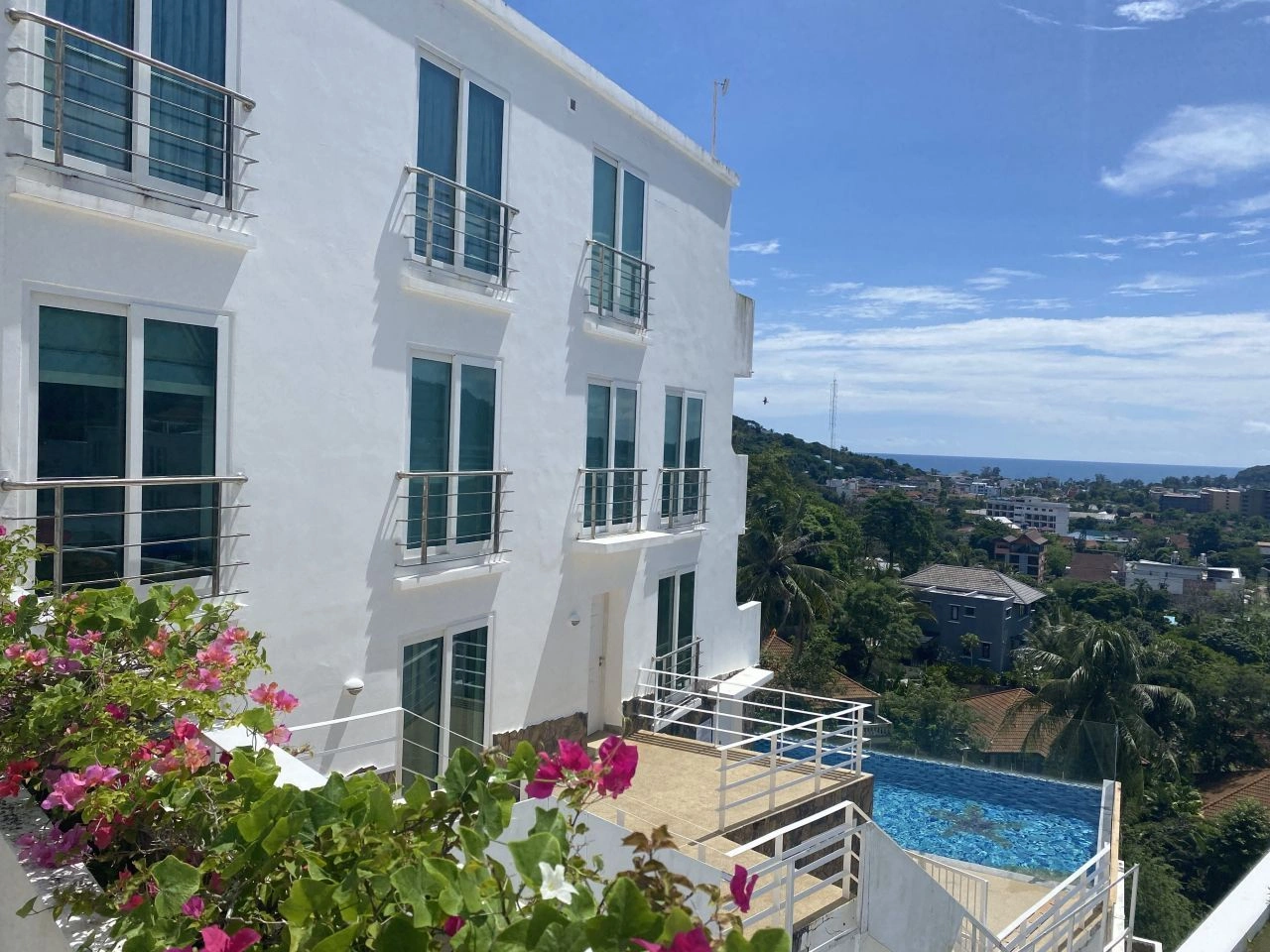 Квартира с двумя спальнями на пляже Ката, Пхукет, Таиланд