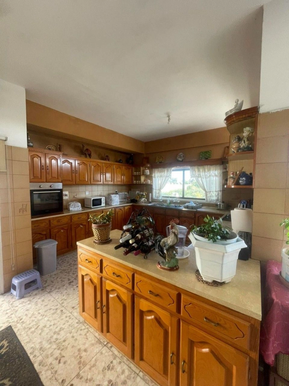 Великолепный таунхаус 4+1 в Ларнаке