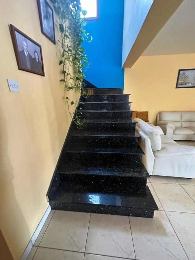 Роскошная вилла 5+1 с видом на море в Ларнаке