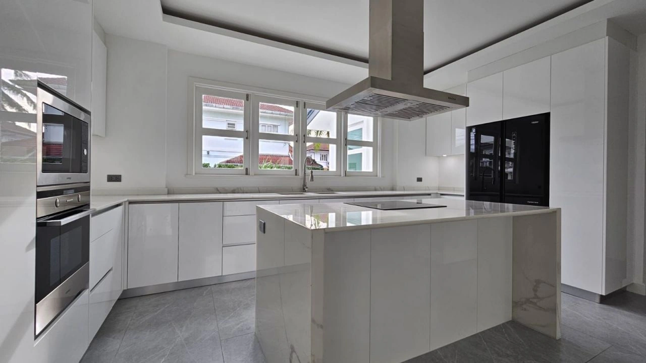 Комфортный, безопасный дом 5+1 в Пхукете