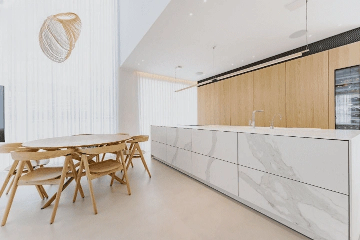 Коттедж 8+1 с ремонтом в Холоне, Израиль