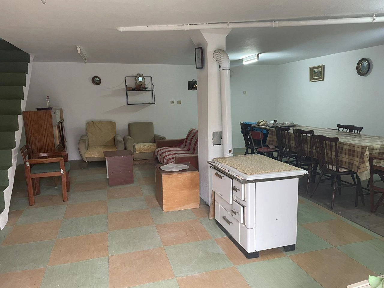 Великолепная вилла с видами на горы и лес в пригороде Лига - 35 000 €