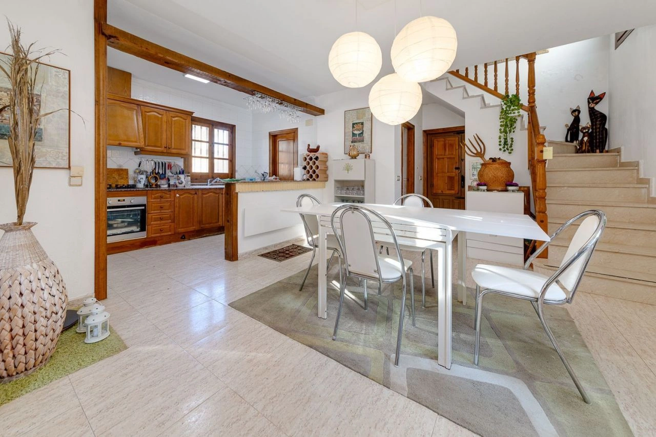 Прекрасный дом площадью 121 м2 в Сан-Мигеле-де-Салинас