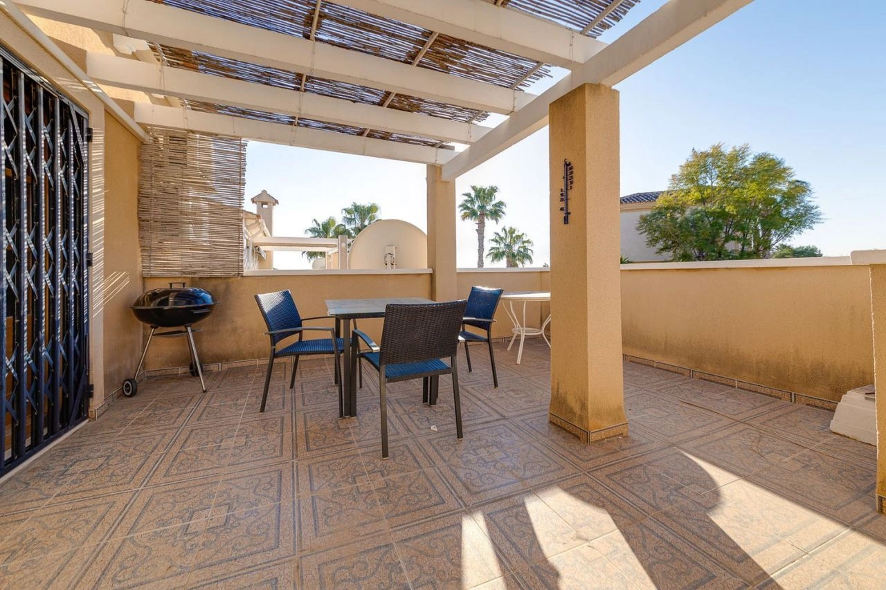 Прекрасный дом площадью 121 м2 в Сан-Мигеле-де-Салинас