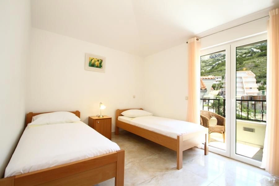 Просторная квартира площадью 82 м² в 600 метрах от моря