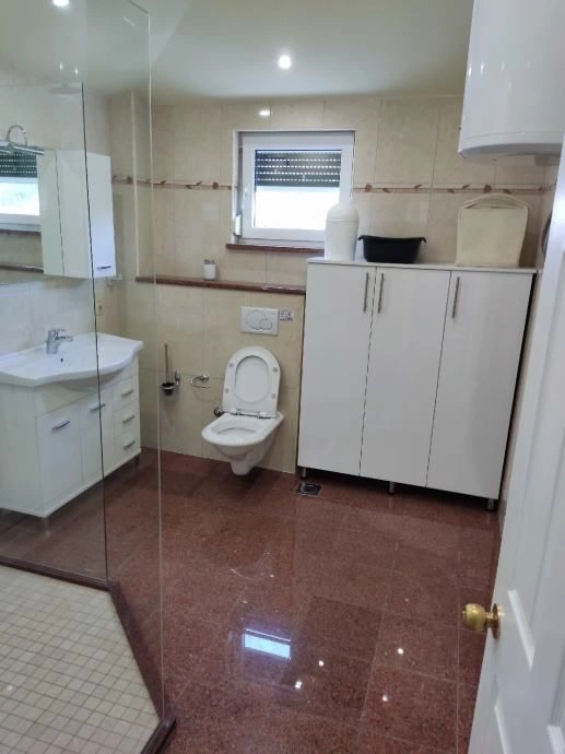 Просторная квартира площадью 82 м² в 600 метрах от моря