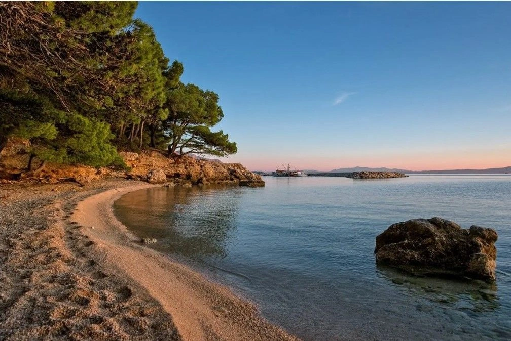 Просторная квартира площадью 82 м² в 600 метрах от моря