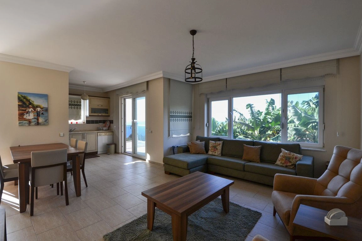 Таунхаус 100 м2 у моря в Алании