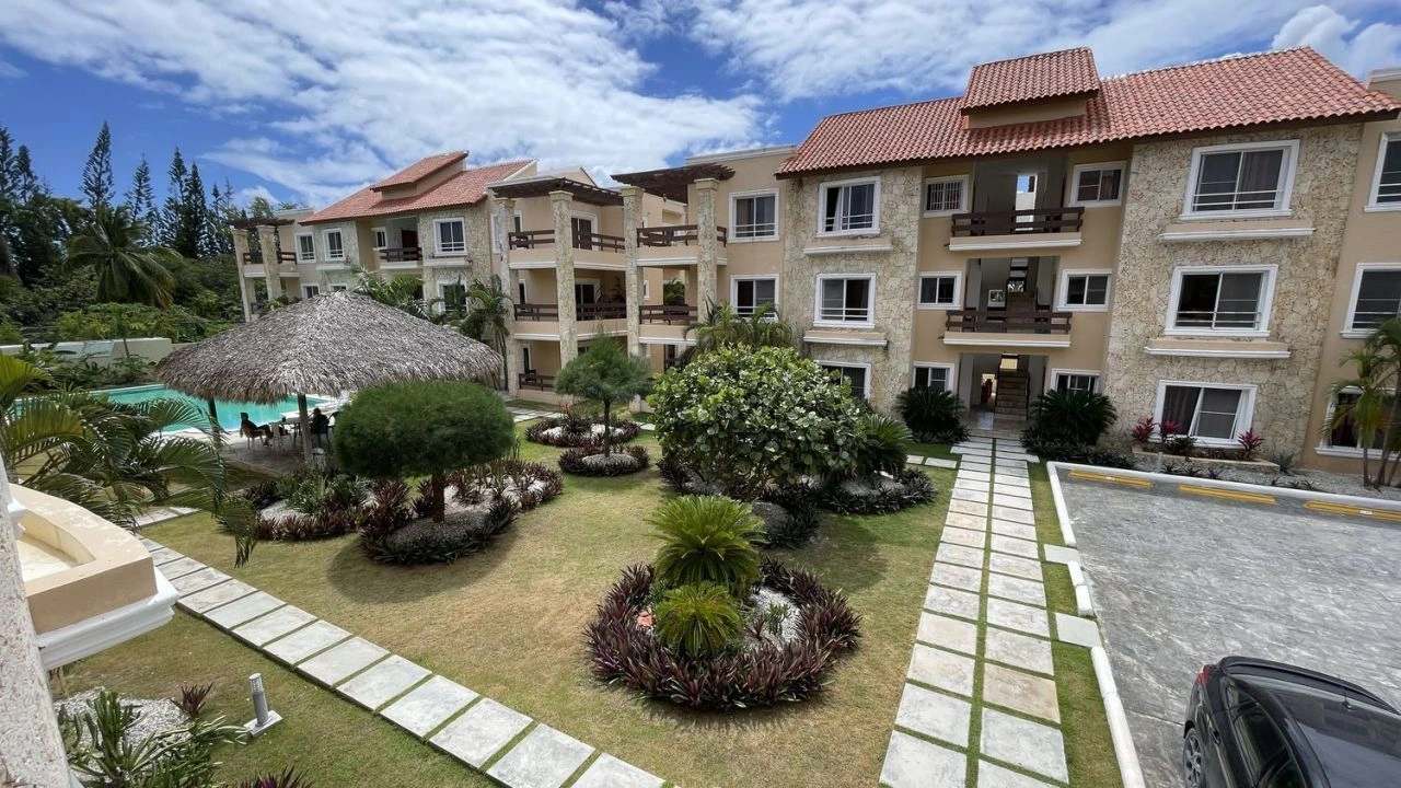 Посмотреть квартиру с террасой рядом с пляжем в Пунта-Кане, Доминиканская Республика