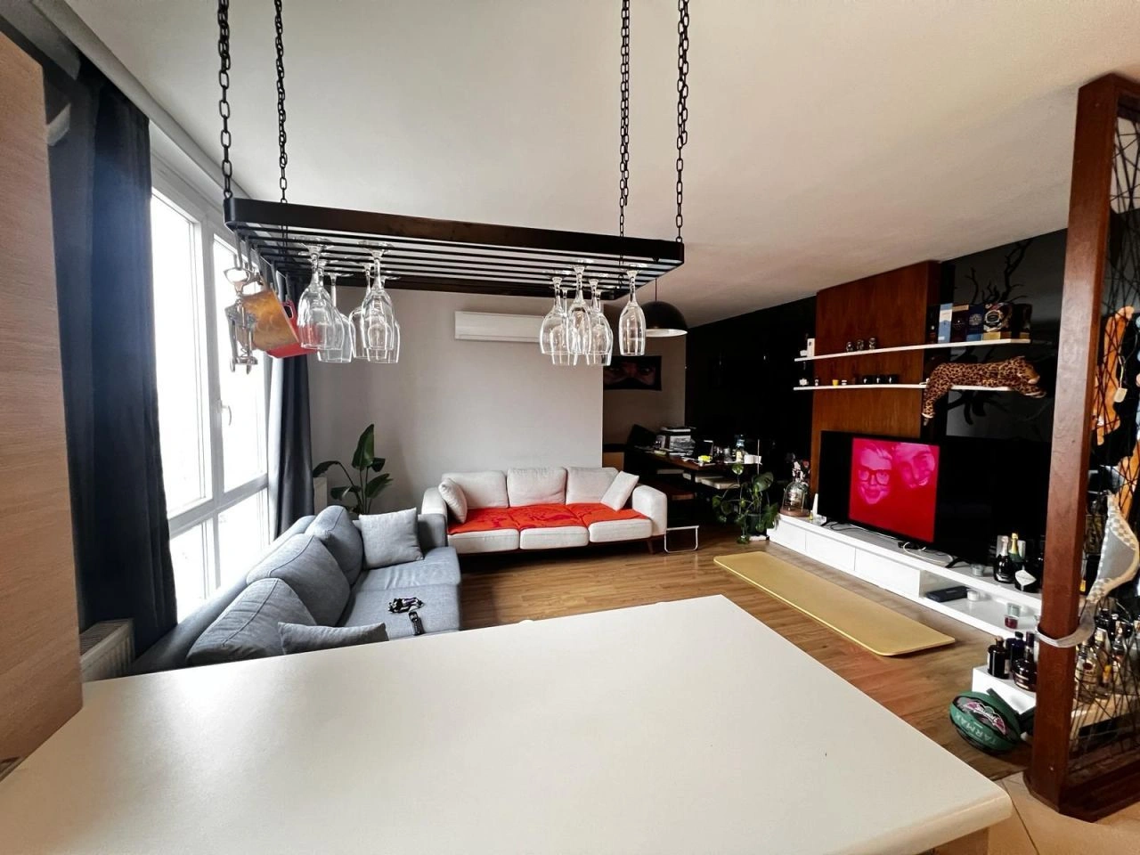 Квартира 95 m2 с панорамными окнами в Стамбуле, Турция