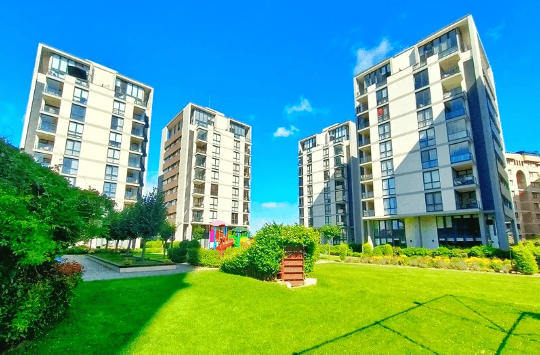 Квартира 95 m2 с панорамными окнами в Стамбуле, Турция