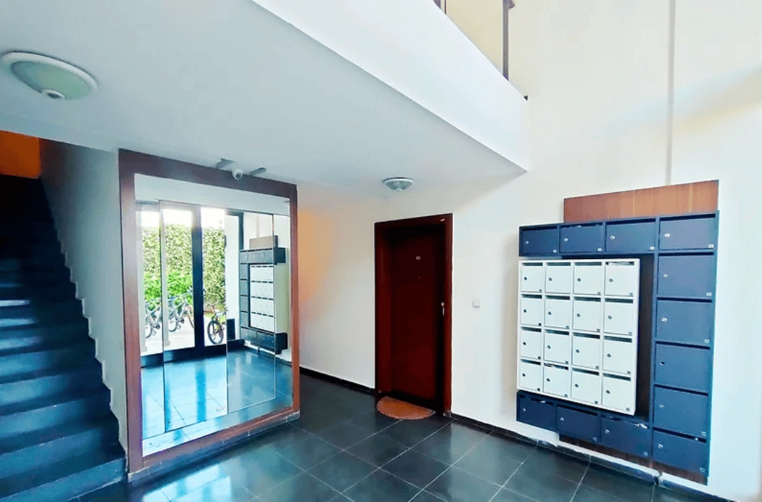 Квартира 95 m2 с панорамными окнами в Стамбуле, Турция