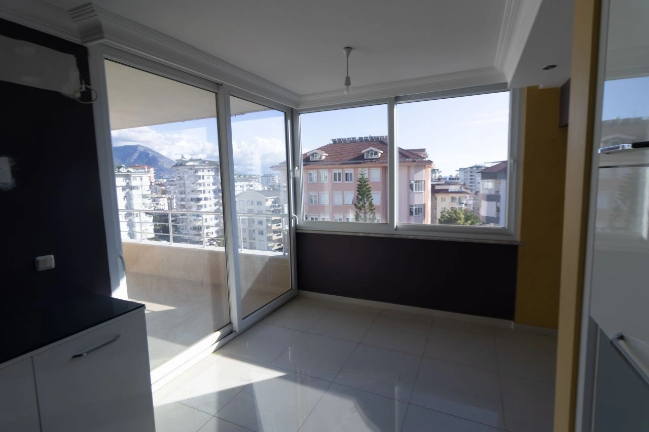 Роскошный дуплекс 3+1 с панорамным видом на море в Аланье