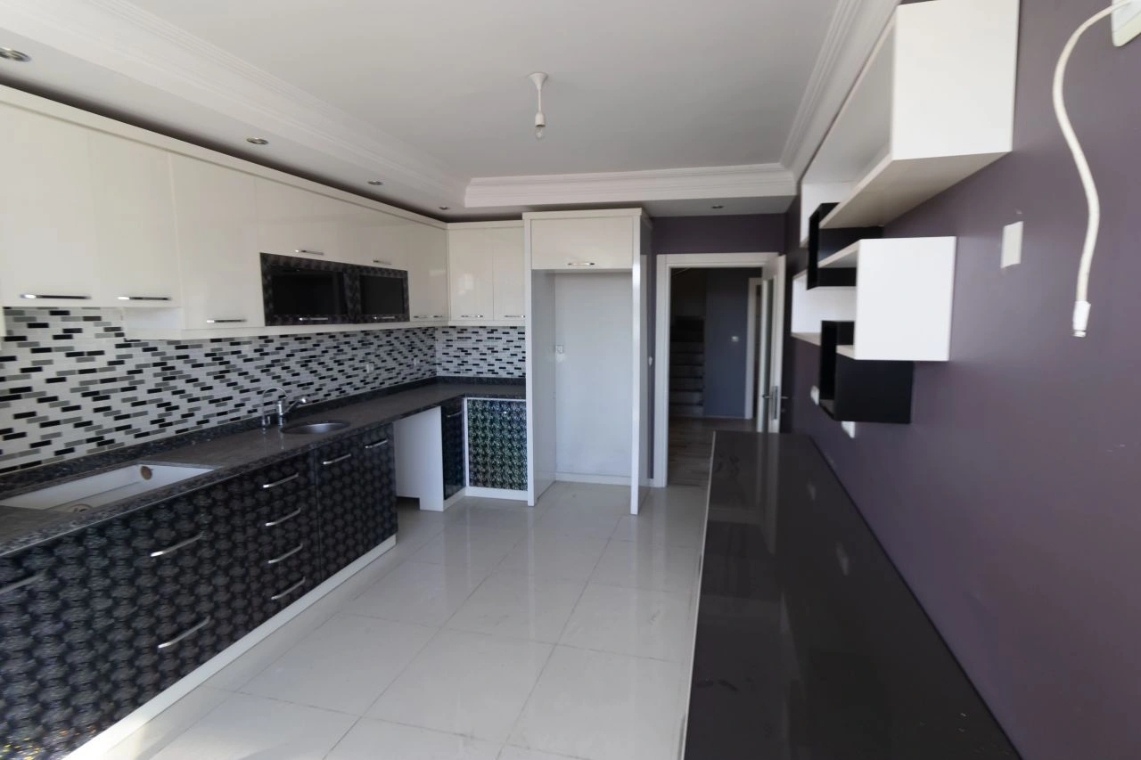 Роскошный дуплекс 3+1 с панорамным видом на море в Аланье