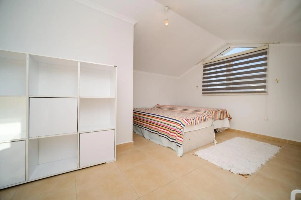 Современный дуплекс 3+1 в 200 метрах от пляжа в Алании