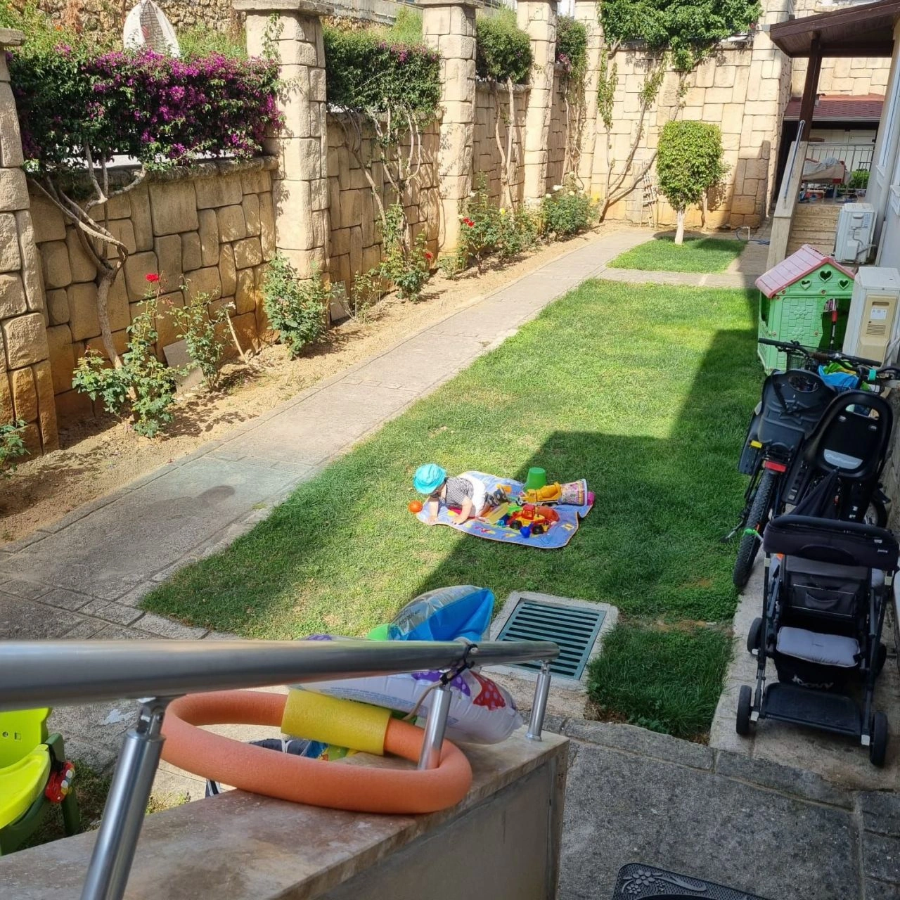 Дуплекс с четырьмя спальнями и выходом в сад в Аланье, Турция