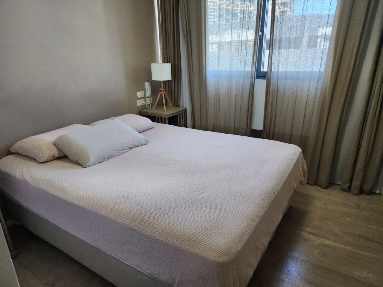 Квартира с просторным балконом в Парке Замерет в Тель-Авиве, Израиль