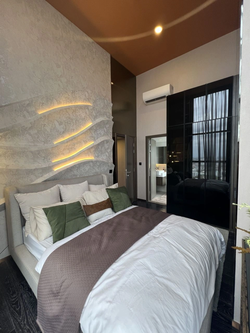 Ультрасовременная 2+1 квартира в центре Бангкока