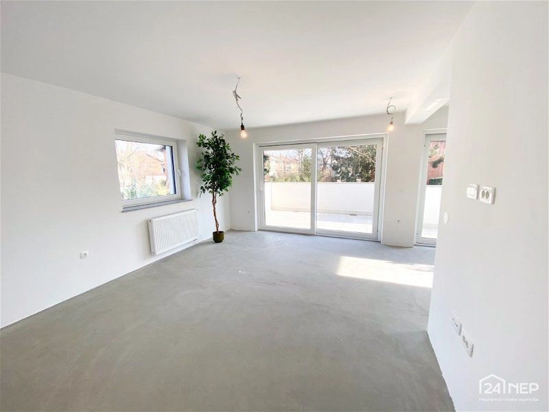 Дом 2+1 с высококачественными материалами в Любляне