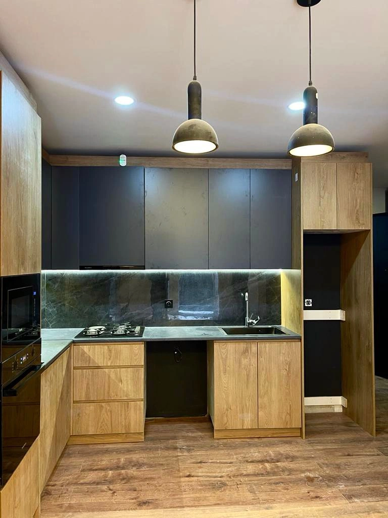 Просторная квартира 2+1 в районе Ваке Тбилиси