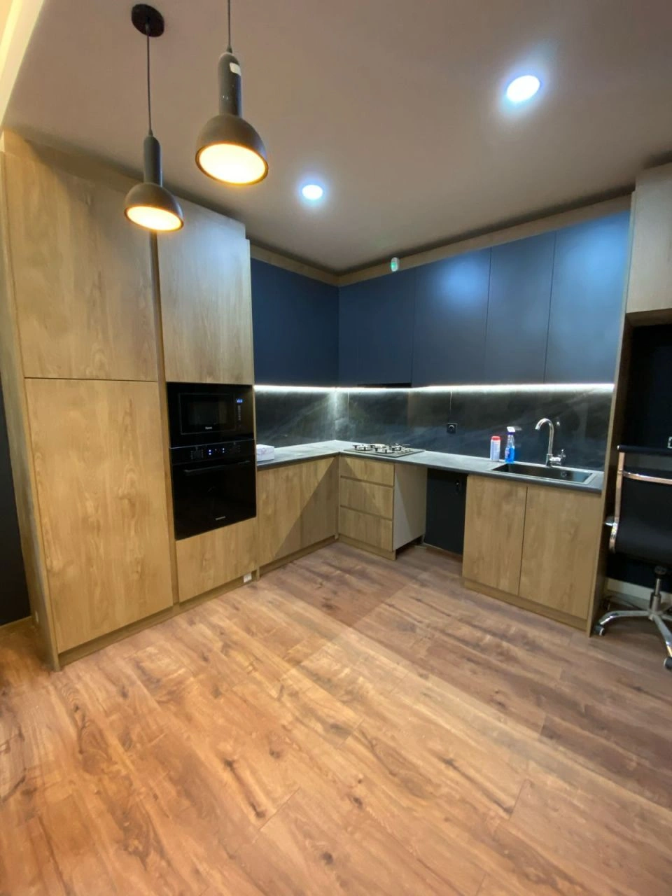 Просторная квартира 2+1 в районе Ваке Тбилиси