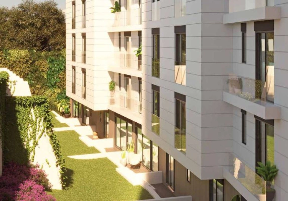 Просторная квартира 102 м² в хорошем жилом комплексе Лиссабона.