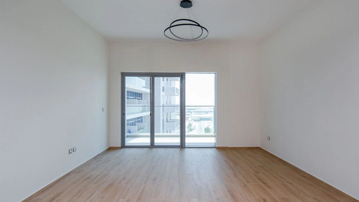 Квартира 112 м2 с видом на бесконечный бассейн в Дубае