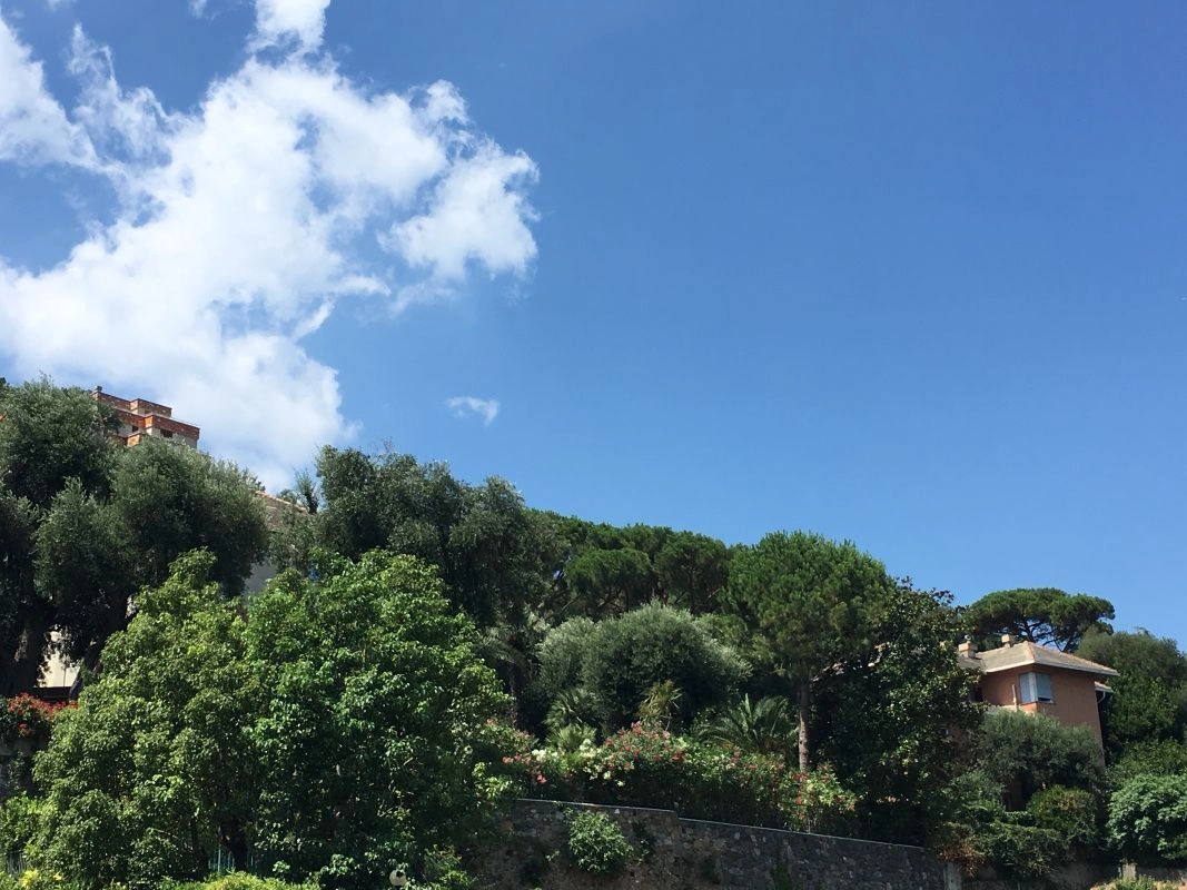 Вилла рядом с пляжем в Генуе с видами на залив и город - 1 900 000 €