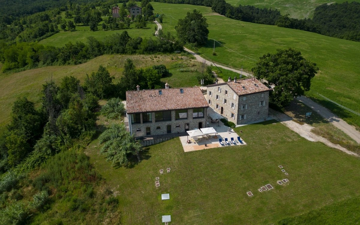 Поместье 9+1 в пригороде Болоньи, Италия